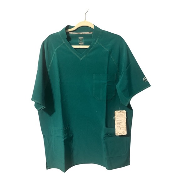 Essential Threads Mens Welby Hunter Green Scrub Top, Large - Picture 1 of 8